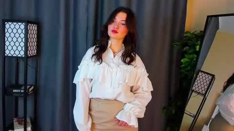 Jenniffer online show from November 25, 3:14 pm