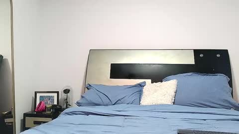 Jenn online show from October 5, 2:16 am