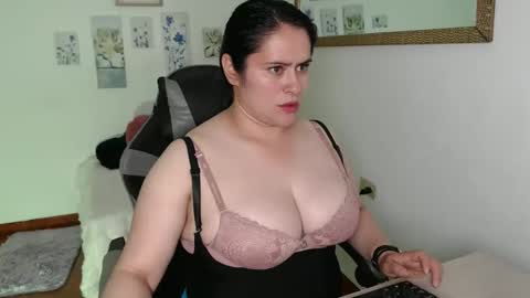 jenny__777 online show from January 15, 8:04 pm