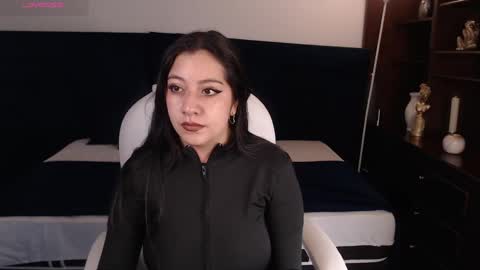 Jenny  online show from November 17, 2:40 pm