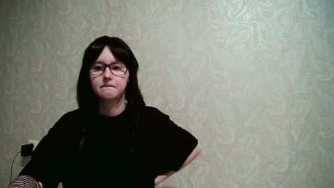 JennyOlset online show from October 4, 2:39 am