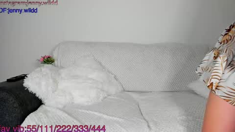 infamous blondiechloe.             Jennyjennywildd online show from March 1, 7:08 am