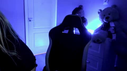 jess1ca_rabb1t online show from December 13, 1:12 pm