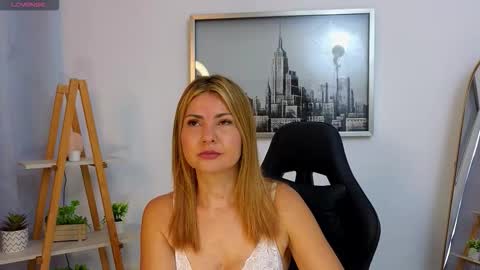 bella  adams online show from October 12, 1:24 pm