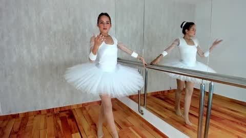 Jess online show from January 24, 1:03 pm