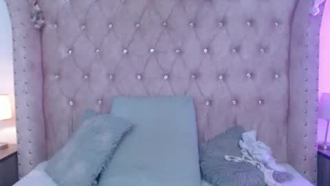 Jessica  online show from February 11, 12:14 am