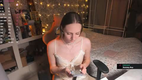 Mila online show from December 24, 1:59 am