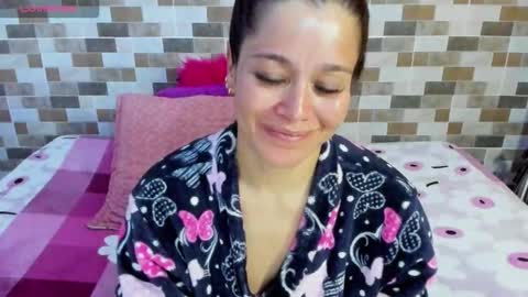 jessimodel independient online show from March 29, 4:50 pm