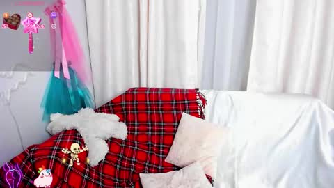 Jessica online show from November 15, 2:01 am