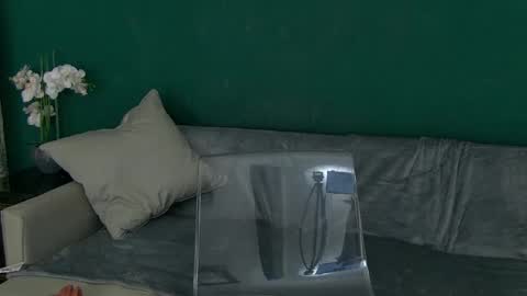 Jessie online show from February 25, 4:05 pm