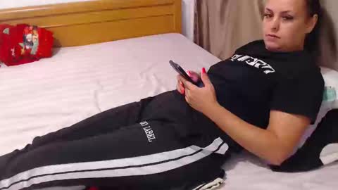 jessiestar3 online show from September 24, 4:55 am