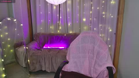 Jessi online show from January 8, 1:52 pm