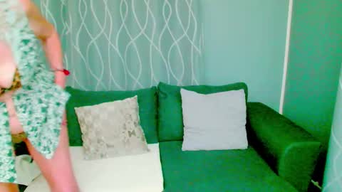 jessy curt online show from October 5, 3:00 am