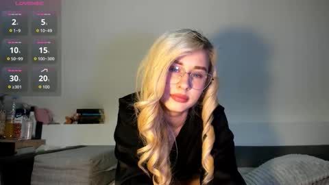 JessyJ online show from December 17, 8:35 pm