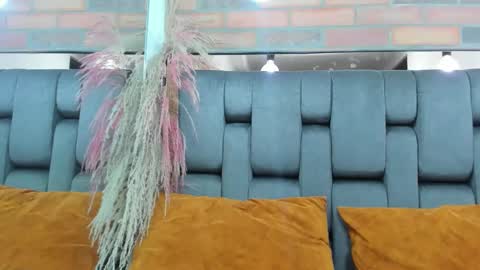 JESSY CORTES online show from April 1, 4:46 am