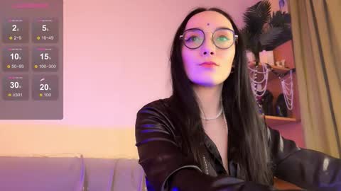 jinhee_tiny online show from November 27, 9:01 am