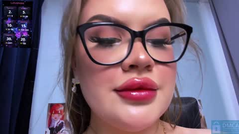 JInny  PVT IS OPEN  online show from December 6, 8:06 pm