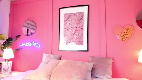 Jinx  online show from February 1, 8:16 pm