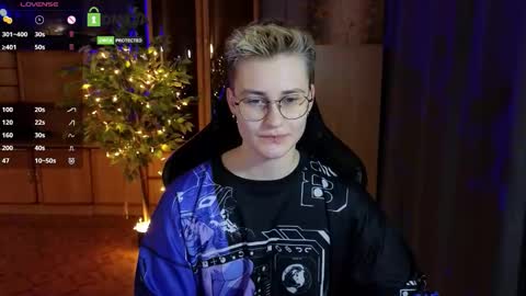 J online show from March 3, 9:21 pm