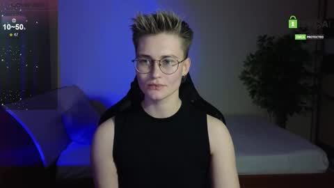 J online show from September 25, 7:23 pm