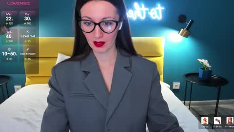 Joan online show from February 3, 1:38 am