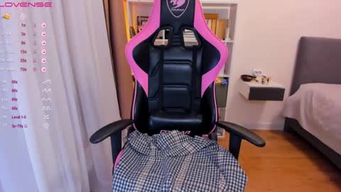  nude photos videos  online show from October 3, 5:07 pm