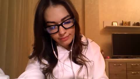 Jennifer online show from November 3, 7:40 pm