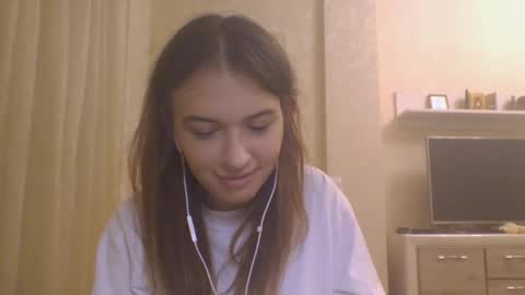 Jennifer online show from October 11, 8:44 pm