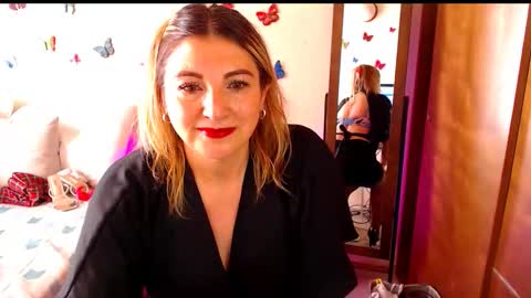 Jolie Mature online show from February 4, 9:18 pm