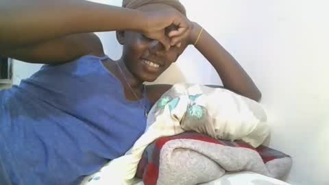 jollynabeb online show from September 18, 7:12 pm