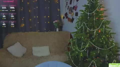 joyce_jones online show from December 15, 10:04 pm