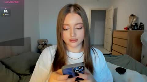 Julia and Julia online show from February 7, 2:26 pm