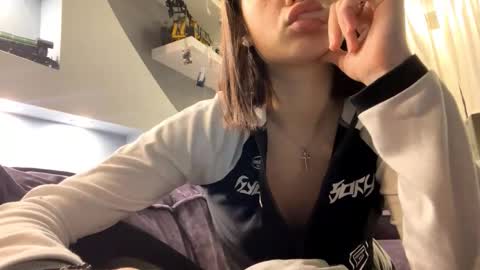 Lola online show from November 2, 4:21 pm