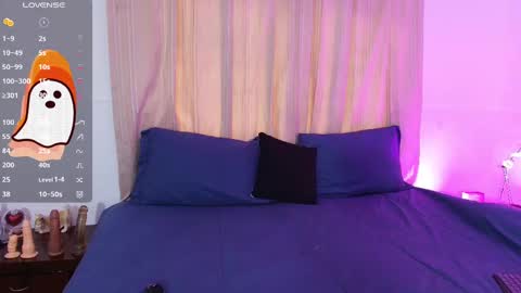 Blue online show from October 7, 4:00 pm