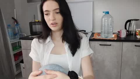 Veronika online show from June 4, 7:35 am