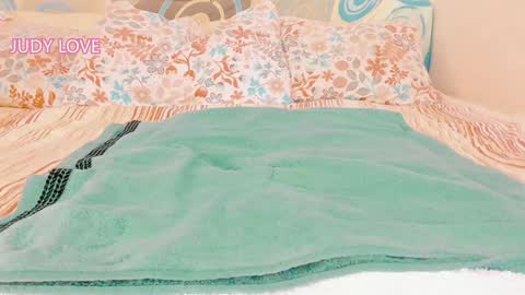 Judith Cabrales online show from January 7, 3:23 pm