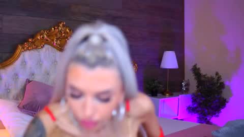 Jessye online show from December 3, 9:50 pm