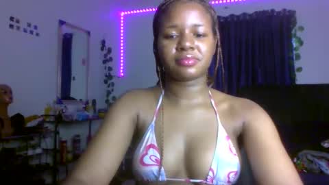 Emily online show from October 3, 8:19 am