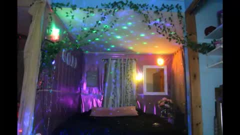 juicyjayxxx69 online show from February 12, 4:03 am