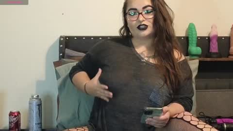 Julesss online show from January 29, 7:46 am