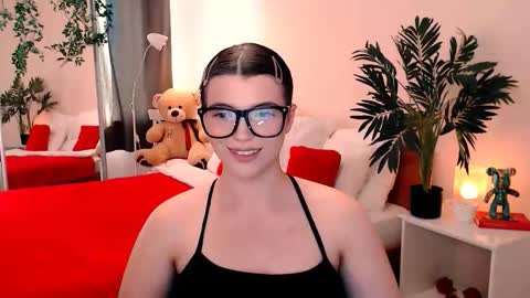 julia485262 online show from June 3, 2:44 pm