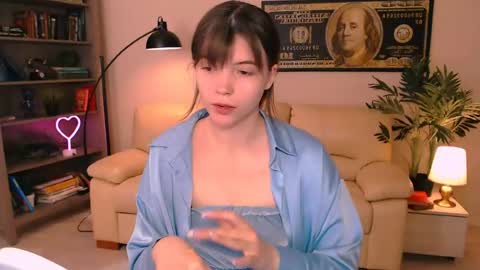 julia485262 online show from June 2, 1:12 pm