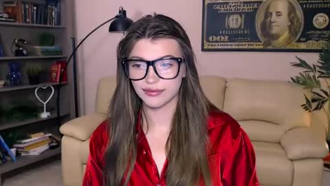julia485262 online show from July 18, 8:44 pm