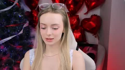 Julia online show from March 17, 3:16 pm