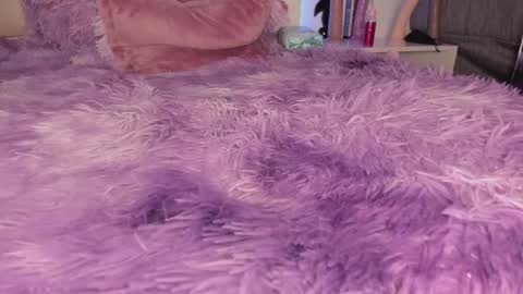 juliana_js_ online show from September 23, 6:11 am