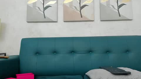 Juli  online show from September 30, 12:11 pm