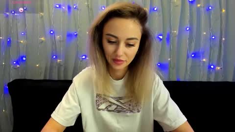 Yulya online show from November 15, 3:29 am