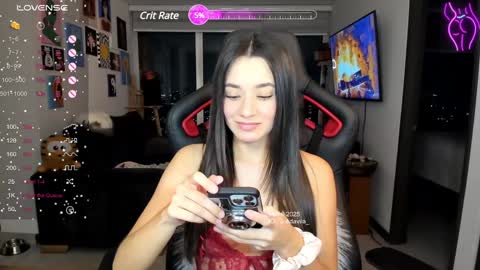 Jeimy Help me to reach 100 thumbs up online show from February 6, 11:37 pm