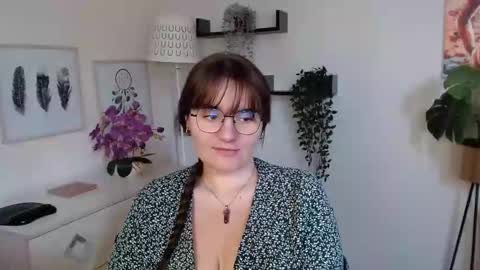 Julie online show from September 19, 12:37 pm