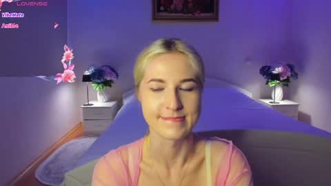 julieblazex online show from May 30, 11:11 pm